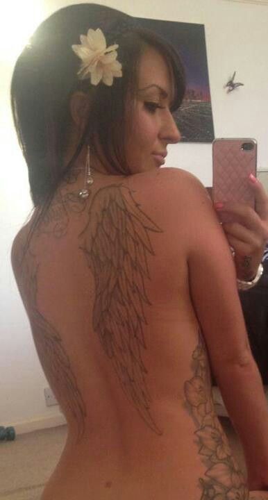 Wings Big Wing Tattoo On Back, Wing Tattoo On Collar Bone, Shoulder Blade Wing Tattoo, Angel Wing Back Tattoo Women, Wings Back View, Wing Tattoo Designs For Women Back, Wing Tattoo Back, Back Tattoo Wings, Wings On Back Tattoo