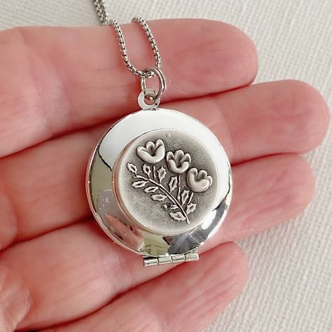 Forget-me-not Locket Necklace With Photos Silver Flower - Etsy Canada Collectible Silver Metal Locket Necklace, Ornate Silver Locket Necklace For Gift, Elegant Antique Silver Keepsake Locket Necklace, Silver Flower-shaped Locket Jewelry, Antique Silver Nickel-free Locket Necklace Gift, Clothes Jewelry, Whimsical Jewelry, Silver Locket, Style 2023