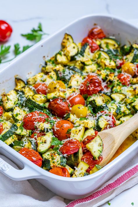 Garlicky Parmesan Zucchini Bake Recipe Zucchini Bake, Recipes Zucchini, Zucchini Boats, Parmesan Zucchini, Clean Food Crush, Food Crush, Clean Food, Veggie Sides, Veggie Dishes