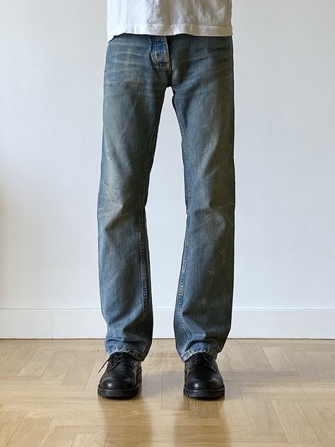 Bootcut Jeans Outfit, Helmut Lang Jeans, Streetwear For Men, Classy Outfits Men, Men's Bottoms, Relaxed Outfit, Street Fashion Men Streetwear, Denim Boots, Guys Clothing Styles