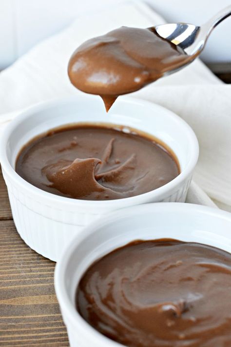 The Life of Jennifer Dawn: Old Fashioned Homemade Chocolate Pudding Choco Pudding Recipe, Cooked Chocolate Pudding, Old Fashioned Chocolate Pudding, Old Fashioned Pudding, Pudding Recipes Homemade, British Pudding, Chocolate Pudding Recipe, Homemade Chocolate Pudding, Easy Puddings