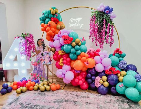 Encanto Birthday Decor, Encanto Birthday Party Ideas, Birthday Setup, Encanto Birthday Party, Encanto Party, Deco Ballon, Search Party, Birthday Drinks, Luxury Birthday