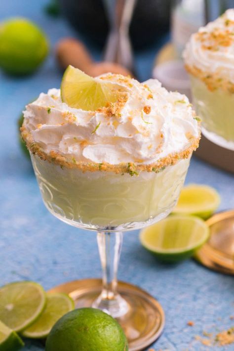 Best Key Lime Pie Martini, Key Lime Pie Cocktail, Key Lime Martini Recipe, Lime Martini Recipe, Key Lime Cocktail, Lime Cocktail Recipes, Lime Martini, Key Lime Pie Martini, Key Lime Martini