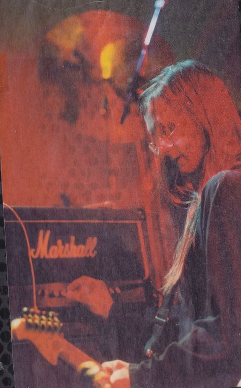 PORCUPINE TREE 23-12-1995 RODON CLUB ATHENS Porcupine Tree Wallpaper, Porcupine Tree Band, Steven Wilson, Guitar Man, Jonathan Davis, Tree Artwork, Tree Wallpaper, Wallpaper Space, Morrissey