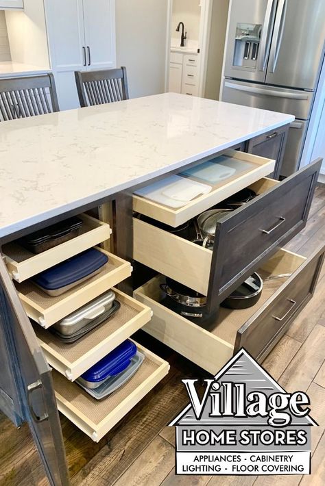 Kitchen Island With Drawers, Kitchen Island Storage, Island Storage, Stove Kitchen, Kitchen Island Cabinets, Kitchen Ideas Dark Cabinets, Kitchen Ideas Dark, Diy Kitchen Renovation, Dark Kitchen Cabinets