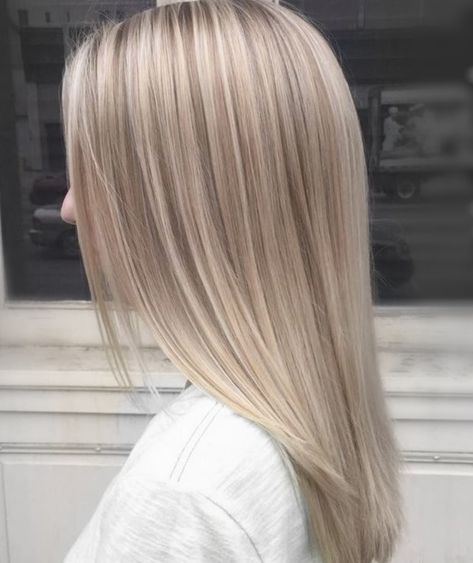 Natural Strawberry Blonde Hair, Cold Blonde, Balayage Hair Copper, Summer Blonde Hair, Blond Balayage, Ombre Hair Blonde, Light Blonde Hair, Brunette Balayage Hair, Red Highlights