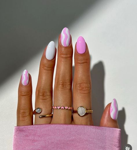 Trendy Classy Nails, Short Classy Nails, Art Noel, Nails Application, Dark Pink Nails, Santa Nails, Baby Pink Nails, Colourful Nails, Milky Nails