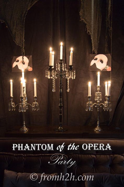 Add drama with candelabras against black velvet curtains Opera Theme Party, Phantom Of The Opera Party, Quinceanera Party Ideas, Phantom Of The Opera Theme, Traditional Tea Party, Theme Quinceanera, Mascarade Party, Music Party Decorations, Masquerade Party Decorations