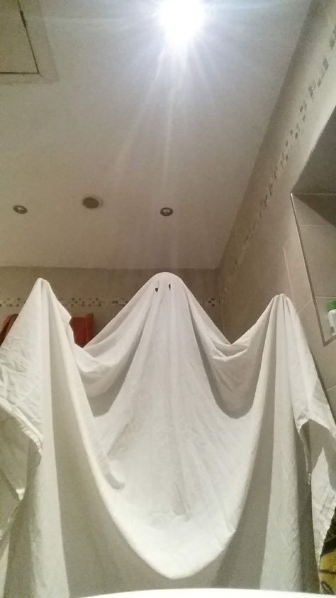 Bedsheet Ghost Costume, Ghost Bedsheet, Sheet Ghost Costume, Bedsheet Ghost, Ghost Bed, Ghost Sheet, Painting Costume, Sheet Ghost, Witch Costumes