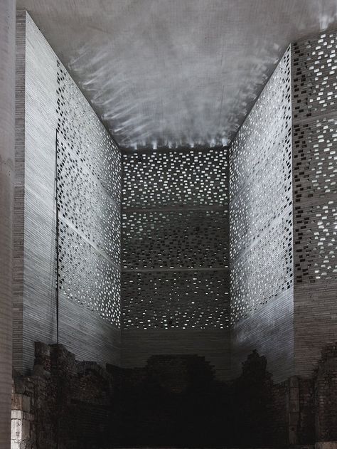 Zumthor Architecture, Kolumba Museum, Peter Zumthor Architecture, Therme Vals, Serpentine Pavilion, Lebbeus Woods, Gothic Images, Brick Material, Shigeru Ban