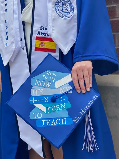 Graduation Cap Designs Math Major, Math Graduation Cap Ideas, Math Grad Cap, Math Teacher Graduation Cap, Math Graduation Cap, Education Major Graduation Cap, Graduation Cap Decoration Teacher, Education Cap, Education Graduation Cap