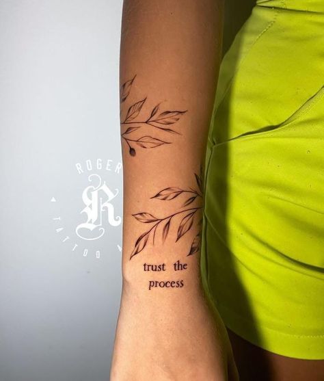 Ramos Tattoo, Trust The Process Tattoo, Deep Meaningful Tattoos, Unique Small Tattoo, Flower Tattoo Ideas, Small Quote Tattoos, Tattoos For Women Half Sleeve, Writing Tattoos, Petite Tattoos