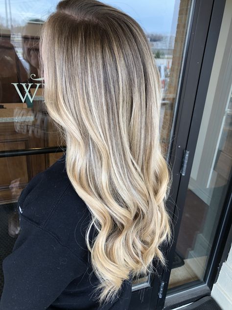 Blonde Balayage . Long hair Golden Blonde Hair With Dark Roots Balayage, Medium Length Blonde Balayage Dark Roots, Medium Length Blonde Balayage, Blonde Balayage Dark Roots, Dark Roots Balayage, Balayage Dark Roots, Blonde Balayage Long Hair, Roots Balayage, Balyage Blonde