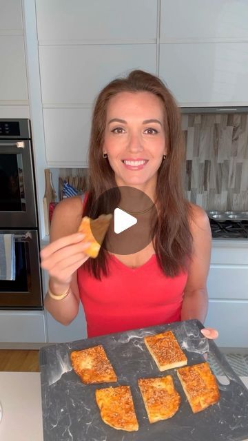 Stella Drivas 🇬🇷🇺🇸 on Instagram: "COMMENT ‘RECIPE’ to receive a direct link to this recipe in your DMs inbox✨✨✨ This QUICK OATMEAL FETA PIE is crazy delicious recipe that basically tastes like the filling of Greek Tiropita - but super healthy! Bonus all you need is 5 Ingredients and it’s low carb, high protein and low calorie!!

Full recipe is on my website: https://hungryhappens.net/quick-healthy-oatmeal-feta-pie-5-ingredients/

❤️Stella" Greek Tiropita, Hungry Happens Recipes, Stella Drivas, Feta Pie, Quick Oatmeal, Low Carb High Protein, Healthy Oatmeal, Super Healthy, Quick Healthy