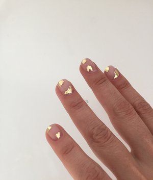 Minimalist Nails Gold, Gold Gel Nails, Nail Picking, Boho Nails, Minimal Nails Art, Nails Gold, Hippie Nails, Minimal Gold, Minimal Nails