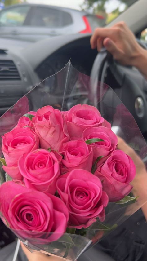 How To Pose With Roses, Roses Pictures Instagram, Fake Flowers Snap, Flower In Hand Aesthetic, Roses With Quotes, Flower In Car, Flower Pictures Aesthetic, Rose Flower Video, Pink Roses Aesthetic