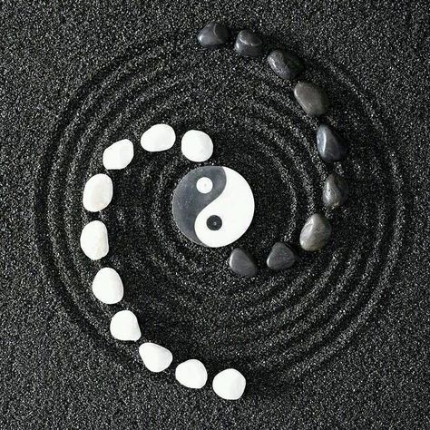 Balance Yin Yang Balance, Buddha Zen, Life Map, Ying Yang, Zen Garden, Labyrinth, Sacred Geometry, Yin Yang, Yoga Meditation