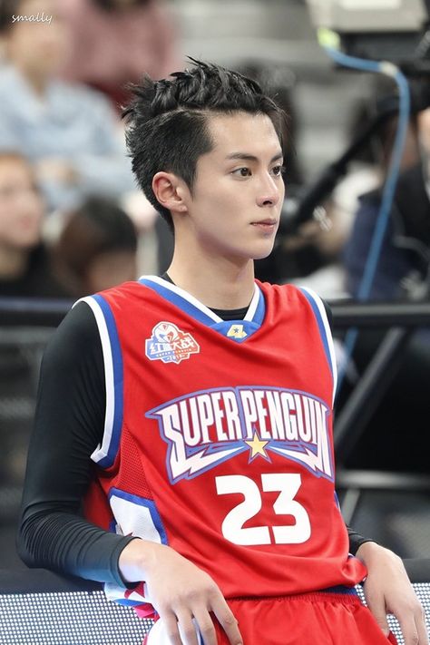 Dylan Wang Cute Pics, Dylan Wang Hairstyle, Wang Dylan, Asian Hairstyle, Darren Wang, Swag Couples, Chinese Gender, Wang Hedi, Meteor Garden