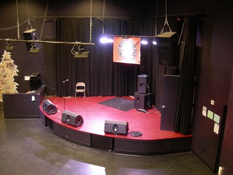 Playroom Stage, Studio Music Room, Sound Engineering, Home Studio Ideas, Concert Stage Design, Musical Performance, Bar Music, Performance Stage, Music Studio Room