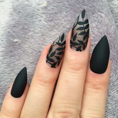 Coffin Shape Witchy Nails, Nails For Bodouir, Almond Nails Accent Nail, Unique Black Nails Acrylic, Plant Nail Designs Acrylic, Dark Coffin Acrylic Nails, Gothic Nail Designs Ideas, Plant Acrylic Nails, Plant Nails Acrylic