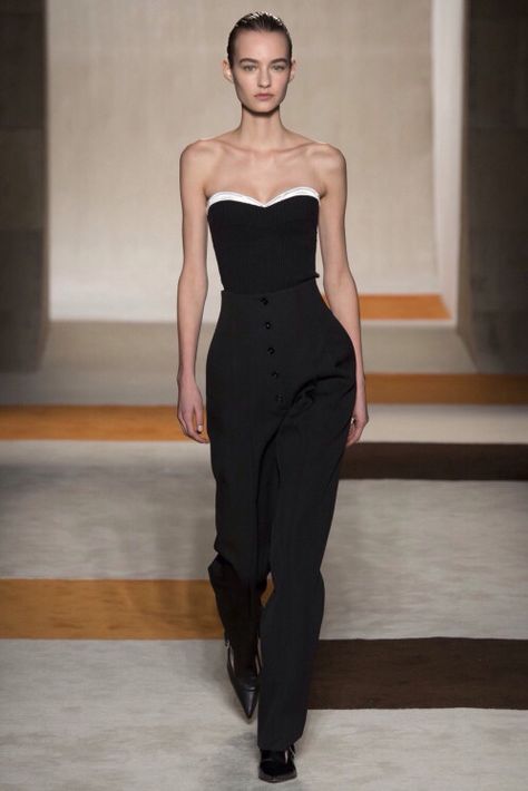 Maartje Verhoef for Victoria Beckham Style Victoria Beckham, Victoria Beckham Collection, Victoria Beckham Style, Fashion Week 2016, Looks Chic, Kochi, 2016 Fashion, New Classic, Fall 2016