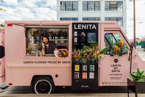 Foodtrucks Ideas, Flower Shop Interiors, Mobile Coffee Shop, Flower Cafe, Flower Shop Design, Coffee Truck, Truck Driving, Flower Truck, Driving Games