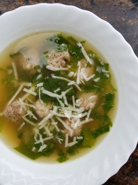 Escarole and Meatball Soup Escarole And Meatball Soup, Meatball Escarole Soup, Italian Escarole Soup, Escarole Recipes Sauteed, Escarole Recipes Soups, Escarole Soup With Meatballs, Escarole Pie, Genotype Diet, Pregnant Meals