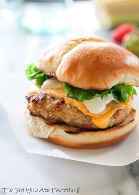 Cheddar Chicken Ranch Burgers | The Girl Who Ate Everything Chicken Ranch Burgers, Cheddar Ranch Chicken, Ranch Burgers, The Girl Who Ate Everything, Cheddar Burger, Chicken Burgers Recipe, Chicken Ranch, Cheddar Chicken, Turkey Burger Recipes