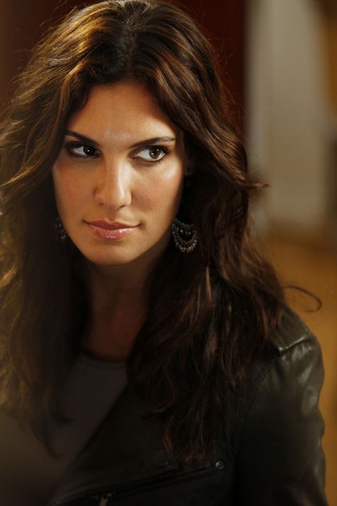 Daniela Ruah !!! Kensi Blye, Ncis New, Sasha Alexander, Female Cop, Eric Christian Olsen, Angie Harmon, Daniela Ruah, Chris O’donnell, Rebecca Ferguson