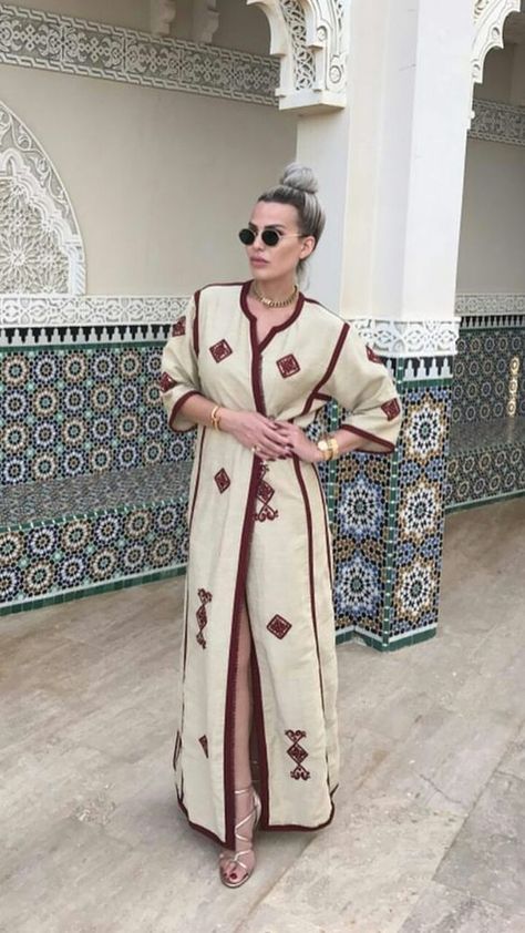 Moroccan Kimono, Kimono Hijab, Moroccan Outfit, Moroccan Clothes, Morrocan Fashion, Kimono Kaftan, Estilo Hijab, Hijab Abaya, Moroccan Clothing