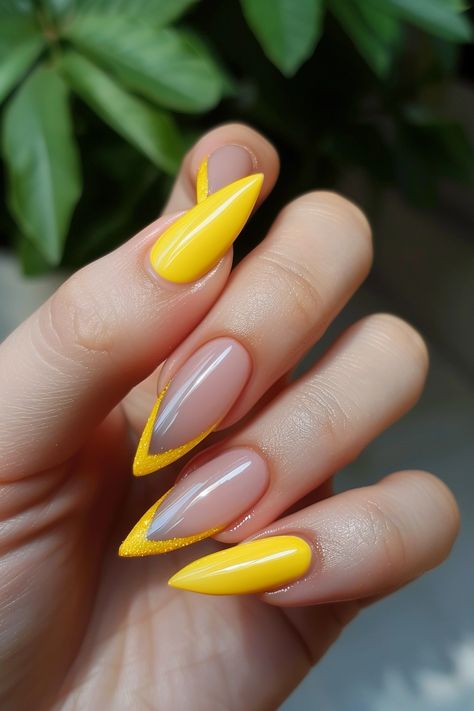 Yellow Nails Design Almond Shape, Bob Prom Hairstyles, Silver Hair Bob, Yellow Stiletto Nails, Unique French Tips, Floral French Tip Nails, Punchy Nails Designs, Cute Short Nail Sets, Curly Bobs For Older Women