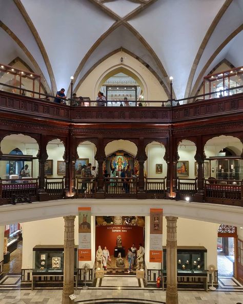 Don't miss any chance to understand brief history and cultural heritage of the city that never sleeps, Mumbai. Visit city's oldest museum Dr. Bhau Daji Lad Museum situated in the vicinity of byculla zoo!  Credits : @travelholic_voyager Mumbai Museum, Mumbai Trip, Birthday Ideas For Her, Travel Baby, East India Company, Travel Diaries, Indian Architecture, City That Never Sleeps, Dream City