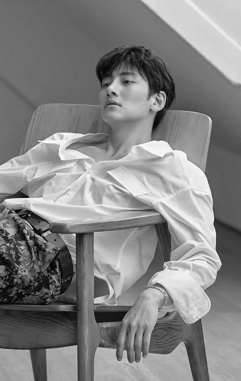 Ji Chang Wook Photoshoot, Ji Chang Wook Smile, Happy Birthday Quotes For Friends, Chang Wook, Korean Star, The Perfect Guy, Ji Chang Wook, Cute Actors, Kdrama Actors