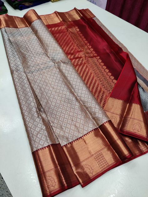 Pattu Sarees Wedding, Kerala Saree Blouse Designs, South Indian Bride Saree, Latest Silk Sarees, Kanjivaram Sarees Silk, Saree Wearing Styles, Bridal Sarees South Indian, Simple Saree Designs, South Silk Sarees