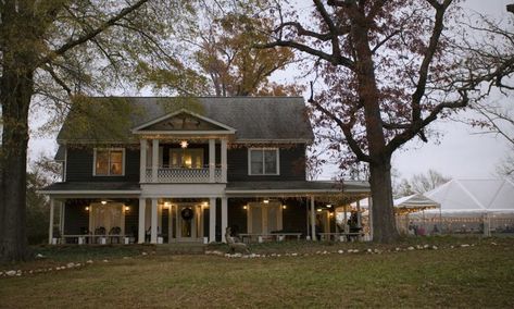 Stay on a Farm in North Carolina...here's a round-up from @Patricia Nickens Derryberry North Carolina that includes @Matty Chuah Inn at Celebrity Dairy Victorian Farmhouse Plans, Farmhouse Design Ideas, 1960s Home Decor, Gingerbread Trim, Victorian House Plans, 1960s Home, Victorian Style Homes, Victorian Farmhouse, North Carolina Homes