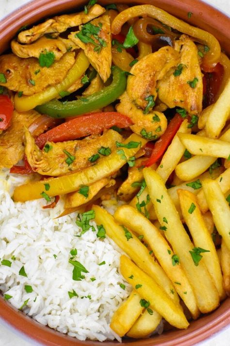 Pollo Saltado Recipe, Pollo Saltado, Peruvian Chicken, Peruvian Dishes, Asian Stir Fry, Peruvian Cuisine, Quick Stir Fry, Chicken Slices, Easy Stir Fry