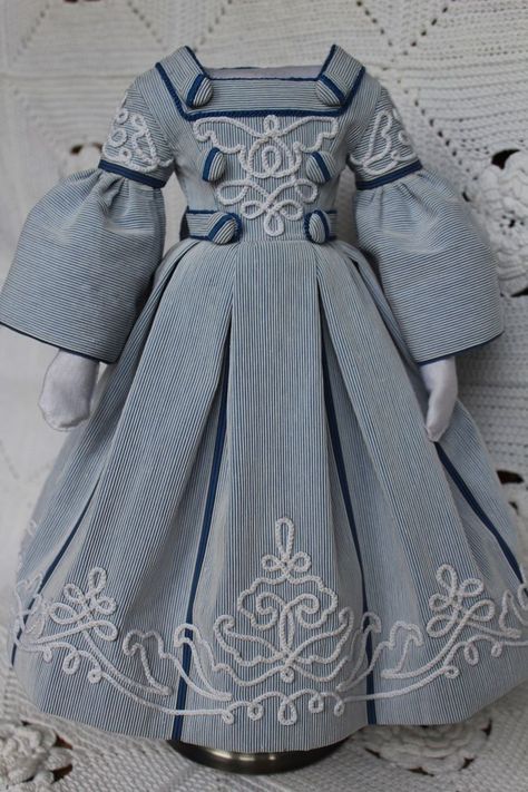 1800's Dress, Куклы American Girl, Antique Doll Dress, Doll Dress Patterns, Antique Fashion, Ag Doll Clothes, American Girl Clothes, Doll Costume, Children's Fashion