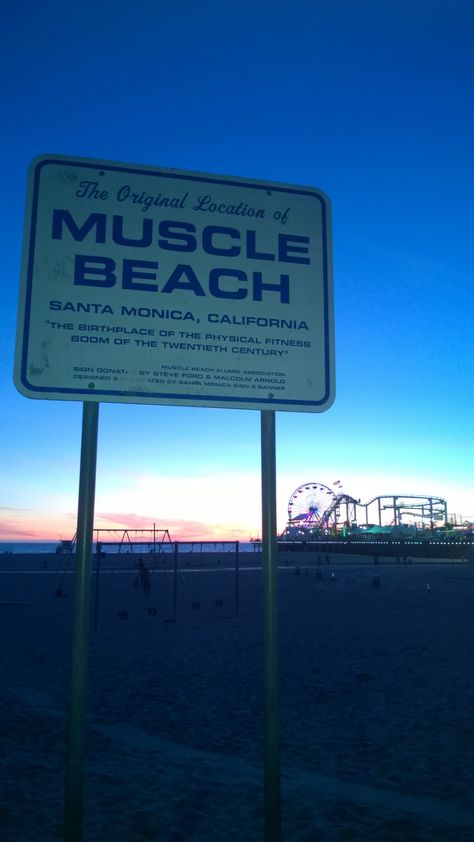 Muscle Beach Beach Mural, Beach Gym, Muscle Beach, Beach Santa, Peace Happiness, Red Team, Beach Shoot, Find Peace, Venice Beach