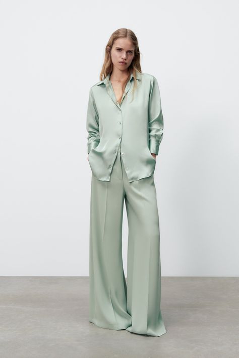 Zara SATIN SHIRT 0 Rich Girl Fashion, Celebrity Maternity Style, Ruched Midi Skirt, Satin Set, Flowy Shirt, Zara Shirt, Flowy Pants, Ruffle Shirt, Satin Shirt