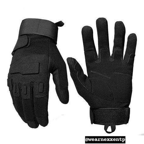 Custom made tactical Gloves for men combat shooting, hunting. "𝗠𝗮𝗻𝘂𝗳𝗮𝗰𝘁𝘂𝗿𝗲𝗿 𝗮𝗻𝗱 𝗲𝘅𝗽𝗼𝗿𝘁𝗲𝗿" 𝐖𝐞 𝐩𝐫𝐨𝐯𝐢𝐝𝐞 𝐭𝐡𝐞 𝐟𝐚𝐜𝐢𝐥𝐢𝐭𝐲 𝐨𝐟 𝐟𝐮𝐥𝐥 𝐜𝐮𝐬𝐭𝐨𝐦𝐢𝐳𝐚𝐭𝐢𝐨𝐧 𝐚𝐧𝐝 𝐩𝐞𝐫𝐬𝐨𝐧𝐚𝐥𝐢𝐳𝐚𝐭𝐢𝐨𝐧 𝐰𝐢𝐭𝐡 𝐧𝐨 𝐜𝐨𝐦𝐩𝐫𝐨𝐦𝐢𝐬𝐞 𝐨𝐧 𝐬𝐭𝐢𝐭𝐜𝐡𝐢𝐧𝐠 𝐚𝐧𝐝 𝐟𝐚𝐛𝐫𝐢𝐜 𝐪𝐮𝐚𝐥𝐢𝐭𝐲. • 𝐀𝐯𝐚𝐢𝐥𝐚𝐛𝐥𝐞 𝐢𝐧 𝐚𝐥𝐥 𝐜𝐨𝐥𝐨𝐫 𝐚𝐧𝐝 𝐜𝐮𝐬𝐭𝐨𝐦 𝐬𝐢𝐳𝐞𝐬. • 𝐋𝐨𝐰 𝐌𝐎𝐐. • 𝐘𝐨𝐮𝐫 𝐨𝐰𝐧 𝐩𝐫𝐢𝐯𝐚𝐭𝐞 𝐥𝐚𝐛𝐞𝐥, 𝐥𝐨𝐠𝐨 & 𝐭𝐚𝐠𝐬. • 𝐒𝐞𝐜𝐮𝐫𝐞 𝐩𝐚𝐲𝐦𝐞𝐧𝐭. • 𝐅𝐚𝐬𝐭 𝐩𝐫𝐨𝐜𝐞𝐬𝐬𝐢𝐧𝐠 𝐚𝐧𝐝 𝐝𝐞𝐥𝐢𝐯𝐞𝐫𝐲. 📥 𝐃𝐌 𝐟𝐨𝐫 𝐦𝐨𝐫𝐞 𝐝𝐞𝐭𝐚𝐢𝐥𝐬. 𝐄𝐦𝐚𝐢𝐥: 📩 𝐰𝐞𝐚𝐫𝐧𝐞𝐱𝐱𝐞𝐧𝐭𝐞𝐫𝐩𝐫𝐢𝐬𝐞𝐬@𝐠𝐦𝐚𝐢𝐥.𝐜𝐨𝐦 𝐖𝐡𝐚𝐭𝐬𝐚𝐩𝐩: 📲 +𝟗𝟐-𝟑𝟏𝟔-𝟕𝟐𝟐-𝟎𝟎𝟗𝟔 #gloves #leathergloves #motorgloves #manufacturer ... Motorbike Riding, Tactical Wear, Tactical Gear Loadout, Tactical Gloves, Tactical Clothing, Military Tactical, Sports Gloves, Finger Gloves, Riding Gloves