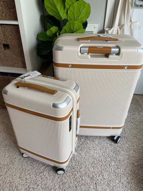 paravel luggage set Luxury Vintage Luggage For Everyday Use, Paravel Luggage, Luggage Sets Vintage, Luxury Brown Luggage With Double Handle, Retro Luggage Sets, Modern Hard Shell Luggage With Sleeve, Luggage Brands, Luggage Sets, The Environment