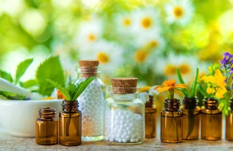 Photo essential oils and herbal extracts... | Premium Photo #Freepik #photo #lavender-oil #essential-oil #herbal-oil #naturopathy Renal Calculi, Medical Herbs, Homeopathy Medicine, Bottle Images, Portrait Editorial, Naturopathy, Herbal Oil, Herbal Extracts, Healing Herbs