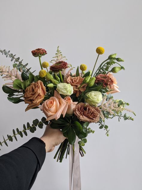 Earthy Tone Bouquet, Asymmetrical Bouquet, Toffee Rose, Event Flower Arrangements, Spring Bridal Bouquet, Indoor Wedding Decorations, Bridal Bouquet Spring, Bridal Party Flowers, Earthy Wedding