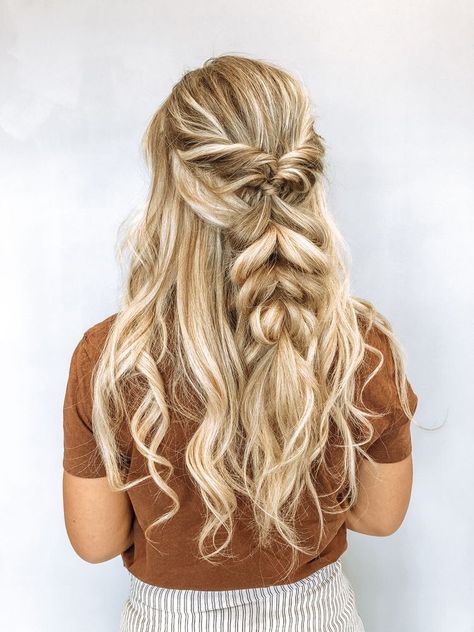 Bridal Hair Braid, Half Down Bridal Hair, Half Up Half Down Bridal Hair, Down Bridal Hair, Half Up Half Down Bridal, Braid Prom, Bridal Hair Half Up Half Down, Bridal Hairstyles With Braids, Hairstyle Updo