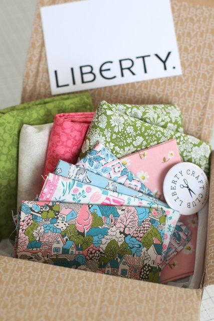 Liberty Of London Quilts, Liberty Fabric Quilt, Liberty Fabric Projects, London Parks, Liberty Quilt, Diary Of A Quilter, Lap Quilt Patterns, Liberty Fabrics, Liberty Of London Fabric