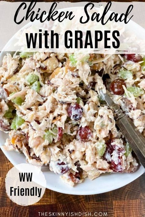 Chicken salad with Grapes is a delicious recipe for easy meal prepped lunches, but it's also fantastic to take on picnics and to potlucks. #chickensalad #chickenrecipes Salad With Grapes, Easy Meal Prep Lunches, Chicken Salad With Grapes, Chicken Salad Recipe Easy, Grape Recipes, Grape Salad, Prepped Lunches, Lunch Salads, Lunch Meal Prep