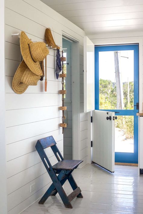 A Shipshape Cape Cod Cottage Inspired by Wes Anderson’s “The Life Aquatic” Cape Cod Cottage, Deco Marine, Nautical Chic, Life Aquatic, Beach Shack, Dutch Door, Beach Cottage Decor, Beach Cottage Style, Falmouth