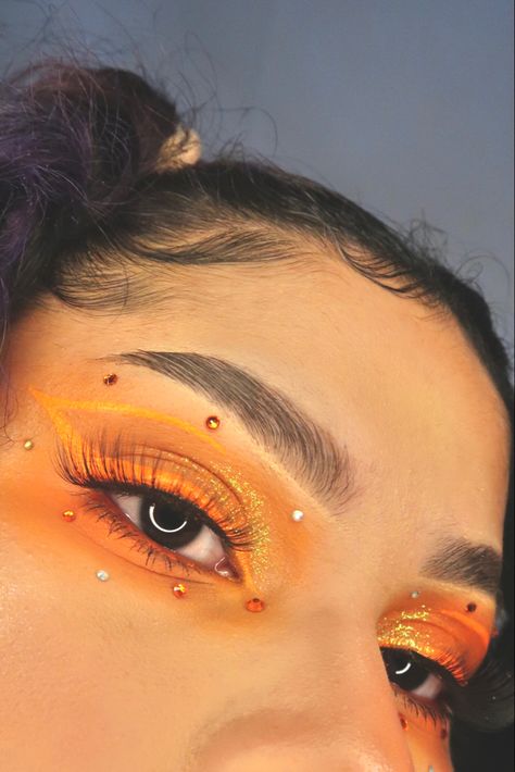 Orange Rhinestone Makeup, Orange Rave Makeup, Neon Orange Makeup Looks, Sunrise Makeup Looks, Orange Festival Makeup, Orange Fairy Makeup, Orange Make Up, Sun Makeup Looks, Orange Makeup Ideas