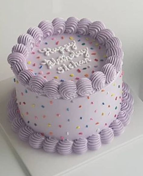 Purple Confetti Cake, Cute 2 Layer Birthday Cake, Rainbow Cake With Candy On Top, Age 9 Birthday Cake, Cool Cake Ideas Birthdays, Decorated Cakes Ideas Birthdays, Pastel Purple Birthday Cake, Cute Birthday Cake Ideas Aesthetic, Cute Bday Cakes Aesthetic