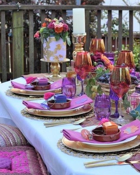 How to set a gorgeous jewel-toned table setting for an Arabian Nights themed bridal shower, birthday party, or dinner party. Get details and tons more party ideas now at fernandmaple.com. Indian Bridal Shower Ideas, Arabian Party, Arabian Nights Theme, Arabian Wedding, Arabian Nights Party, Outdoor Bridal Showers, Simple Bridal Shower, Moroccan Theme, Bridal Shower Food